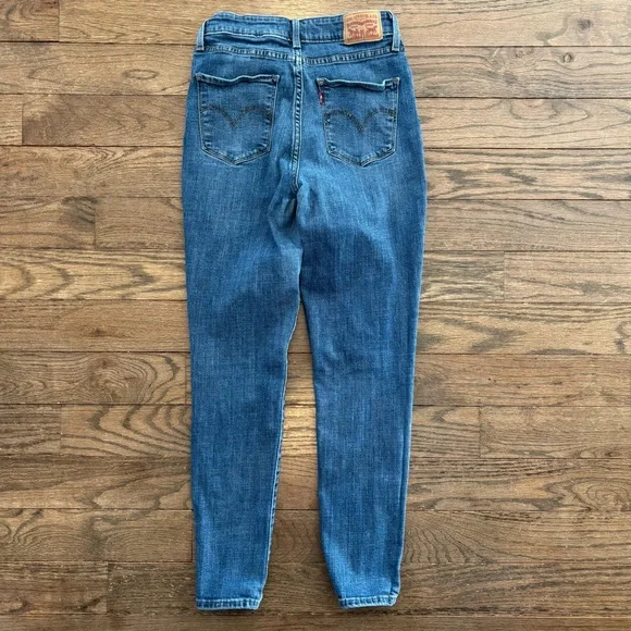 Levi's 721 High Rise Skinny Jeans Medium Wash • size 28 x 28 - Picture 4 of 7